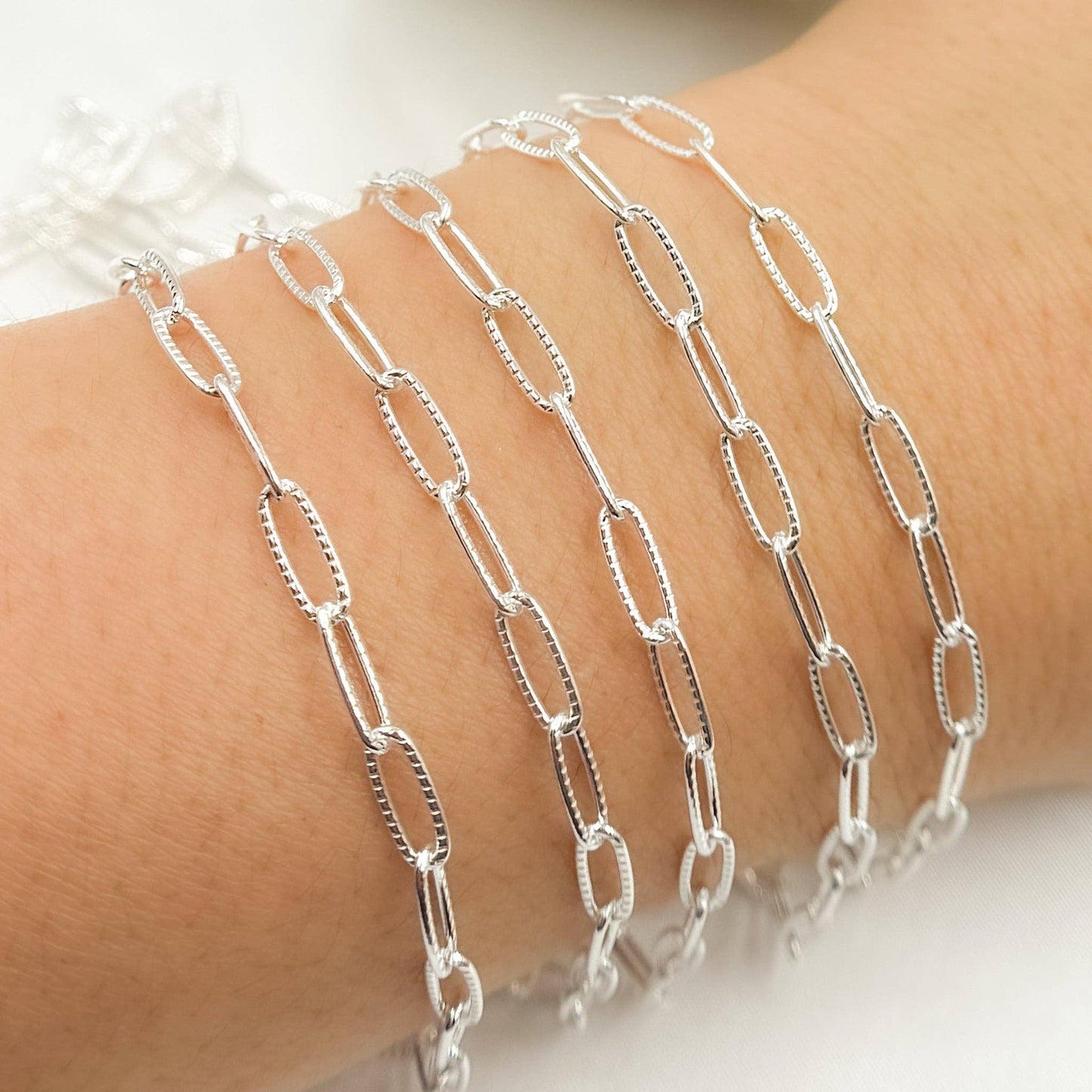 925 Sterling Silver Hammered Paperclip Chain.