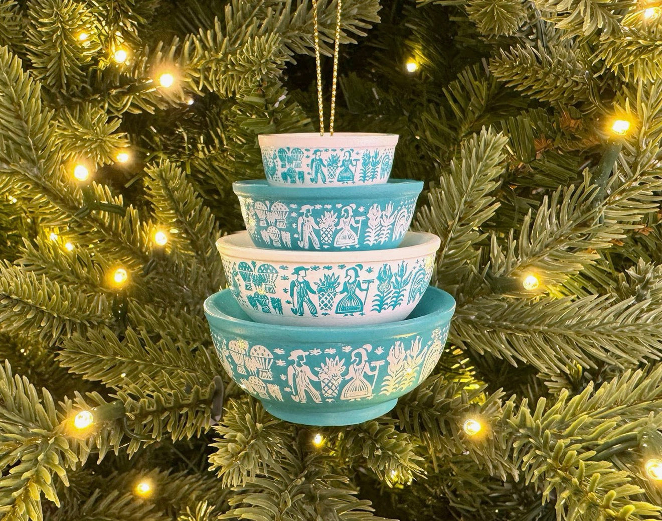 PRE-ORDER - SHIPS 7/3 - Vintage Pyrex Bowl Set Ornament